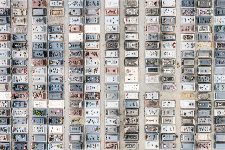 Forever Silent Geometry