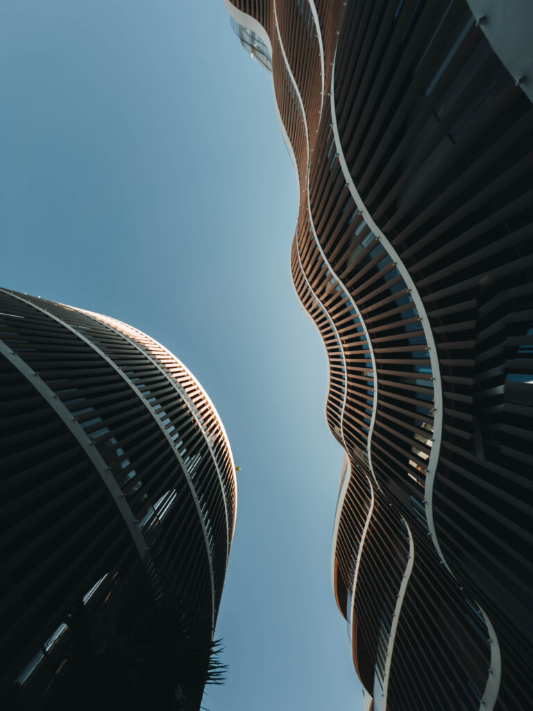 Urban Glimpses: Dubai in My Pocket