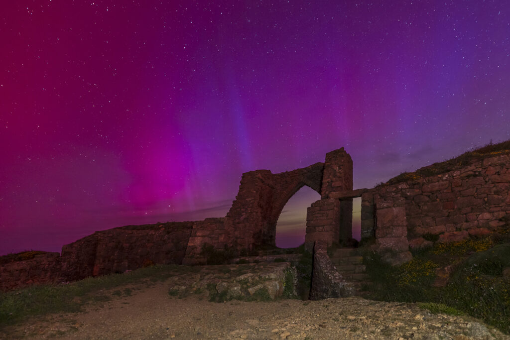 “Jersey under the Aurora’s Veil”