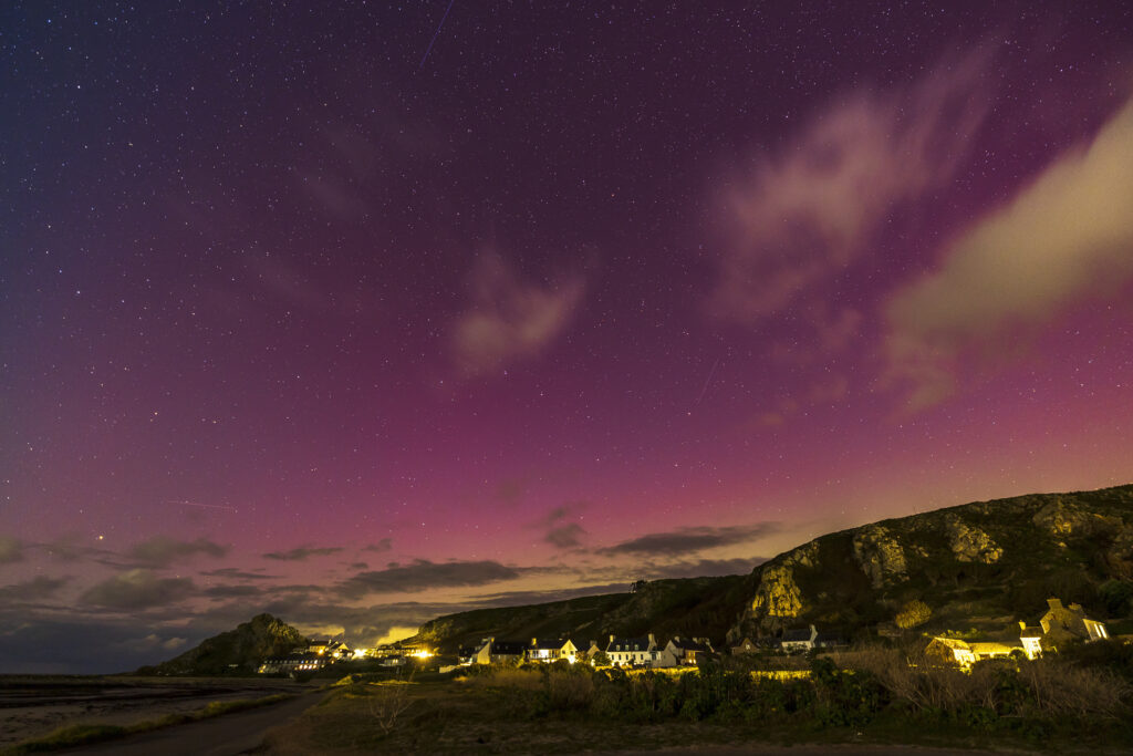 “Jersey under the Aurora’s Veil”