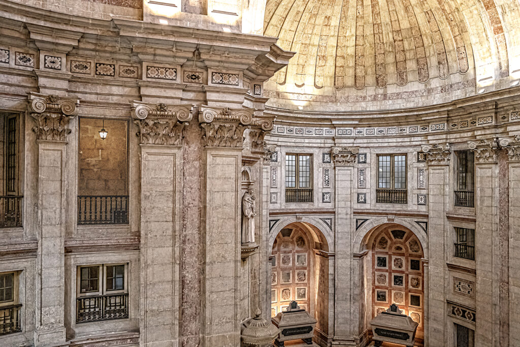 Panteao Nacional Interiors