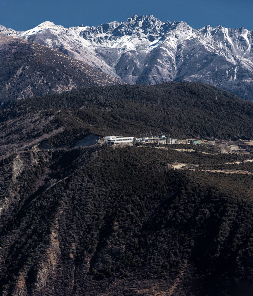 The Poodom Deqin Meri Hotel