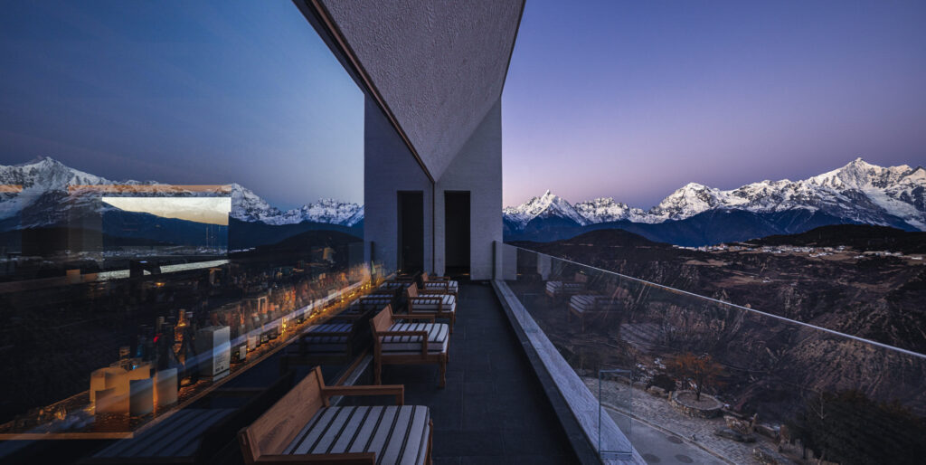 The Poodom Deqin Meri Hotel